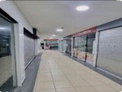 Queensway Tower / Queensway Shopping Centre (D3), Shop House #527174561